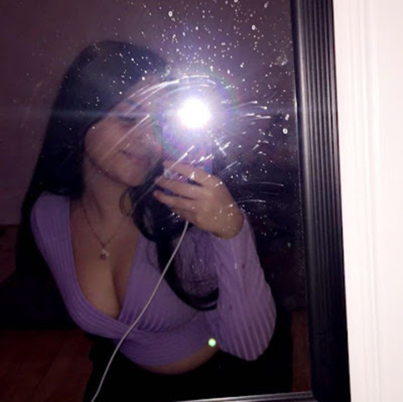 Meet your Posher, Lily rosa - Picture 1 of 1